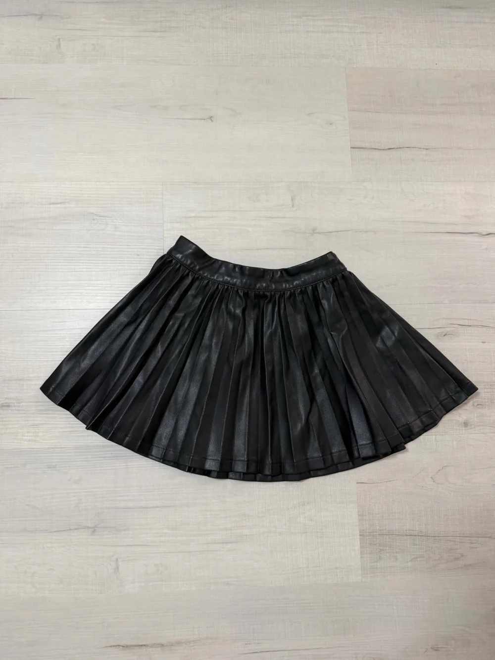 Girls GAP Black Pleated Faux Leather Pleated Skirt